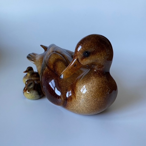Ducks Unlimited Mallard Duck Hen with Ducklings Vintage Art Pottery - Picture 8 of 10